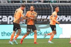 3. Liga; VfB Lübeck - FC Ingolstadt 04; Tor Jubel Treffer 0:1 Jannik Mause (7, FCI) mit David Kopacz (29, FCI) Marcel Costly (22, FCI)