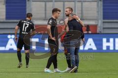 3. Liga - MSV Duisburg - FC Ingolstadt 04 - Spiel ist aus Sieg 5:1 für Ingolstadt , Cheftrainer Tomas Oral (FCI) Dennis Eckert Ayensa (7, FCI) Maximilian Beister (11, FCI)