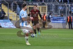 3. Liga; TSV 1860 München - FC Ingolstadt 04; Simon Lorenz (32, FCI) Schröter Morris (17 TSV)