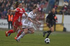 DFB -Pokal Frauen - Saison 2025/26 - FC Ingolstadt 04 Frauen - FC Bayern München - Naschenweng Katharina rot Bayern - Lea Wolski (Nr.5 - FC Ingolstadt Frauen I) - Foto: Meyer Jürgen