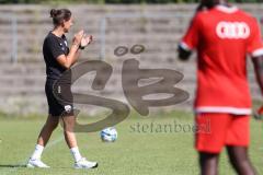 A - Junioren Bundesliga -  Saison 2023/2024 - FC Ingolstadt 04 - FSV Mainz 05 - Sabrina Wittmann Trainerin FC Ingolstadt 04 - Foto: Meyer Jürgen