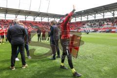 2.BL; FC Ingolstadt 04 - FC Hansa Rostock; vor dem Spiel Verabschiedung der Spieler die den Verein verlassen. Torwart Fabijan Buntic (24, FCI)