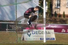 Bezirksliga OBB Nord - SV Manching - FC Schwabing München - Obermeier Thomas Torwart (#1 Manching) vor dem Spiel - Foto: Jürgen Meyer