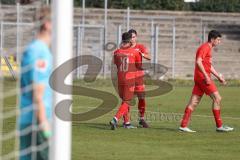 B-Junioren - Bayernliga -  Fc Ingolstadt 04 - SpVgg Greuther Fürth II -  Berg Baran rot FCI schiesst ein Tor - Jubel - Glas Benedict Torwart Fürth - Foto: Meyer Jürgen