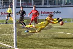 A - Junioren Bundesliga Süd/Südwest -  Saison 2021/2022 - FC Ingolstadt 04 - FC Bayern München - Johannes Birkl (#25 FCI) - Bock Julian Torwart (#33 FCI) -  Fust Leon schwarz #7 München mit einer Flanke - Foto: Meyer Jürgen