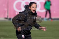 A - Junioren Bundesliga Süd/Südwest -  Saison 2021/2022 - FC Ingolstadt 04 - FC Bayern München - Sabrina Wittmann Trainerin FCI schreit - erschrocken - Foto: Meyer Jürgen