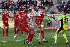 2.BL; Fortuna Düsseldorf - FC Ingolstadt 04; Tor Chance verpasst Patrick Schmidt (32, FCI) Filip Bilbija (35, FCI) Torwart Kastenmeier Florian (33 DUS) #Hartherz Florian (7 DUS) de Wijs Jordy (30 DUS)