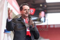 3. Liga; FC Ingolstadt 04 - FC Viktoria Köln; Oberbürgermeister Dr. Michael Kern spricht im Stadion