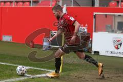 3. Fußball-Liga - Saison 2020/2021 - FC Ingolstadt 04 - FC Viktoria Köln - Marc Stendera (#10,FCI) beim Eckball - Foto: Meyer Jürgen