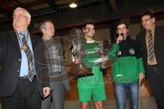 Fußball-Hallenmeisterschaft Kreis Donau/Isar in Manching - Sieger SV Manching - Donaukurier Pokal Elmer Ihm