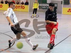 Obb. Hallenmeisterschaft 2011 - Manching - Finale - TUS Geretsried gegen FC Unterföhring - rechts Torschützenkönig und bester Spieler Kerim Cetinkaya