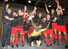 Obb. Hallenmeisterschaft 2011 - Manching - Finale - TUS Geretsried gegen FC Unterföhring - Jubel Sieg Unterföhring