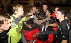 Obb. Hallenmeisterschaft 2011 - Manching - Finale - TUS Geretsried gegen FC Unterföhring - Jubel Sieg Unterföhring