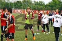 A-Junioren Bayernliga U19 - FC Ingolstadt 04 - FC Deisenhofen - Gemeinsamer Jubel nach Abpfiff - Foto: Adalbert Michalik