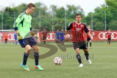 A-Junioren Bayernliga U19 - FC Ingolstadt 04 - FC Deisenhofen - Edin Radoncic im Zweikampf mit Adrian Neumeier (Torwart) - Foto: Adalbert Michalik