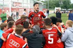 A-Junioren Bayernliga U19 - FC Ingolstadt 04 - FC Deisenhofen - Gemeinsamer Jubel nach Abpfiff - Foto: Adalbert Michalik