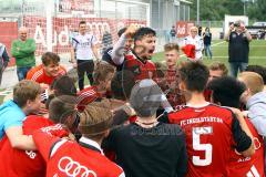 A-Junioren Bayernliga U19 - FC Ingolstadt 04 - FC Deisenhofen - Gemeinsamer Jubel nach Abpfiff - Foto: Adalbert Michalik