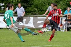 Kreisliga - TSV Baar Ebenhausen - FC Geisenfeld - Maciej Wojtas #10 rot Ebenhausen - Sasa Memisevic #10 grün Geisenfeld - Foto: Jürgen Meyer