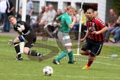 Kreisliga - TSV Baar Ebenhausen - FC Geisenfeld - Fahd Imakor #9 rot Ebenhausen - Alexander Fink Torwart Geisenfeld - Foto: Jürgen Meyer