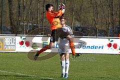 Landesliga Südost -FC Gerolfing - FC F. Markt Schwaben - Ernhofer Marco (Torwart Gerolfing) - Schmalz Andreas (#7 weiß Markt Schwaben) - Foto: Jürgen Meyer