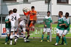 FC Gerolfing - SV Erlbach - Ernhofer Marko (Torwart Gerolfing) - Müller Felix (#5 Gerolfing) - Popp Christoph (#24 weiss Erlbach) - Hoffmann Stefan (#18 Gerolfing) - Foto: Jürgen Meyer