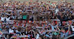 Frauen Fußball - Deutschland - Nordkorea 2:0 - Fans Fahnen Jubel Deutschland