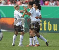 Frauen Fußball - Deutschland - Nordkorea 2:0 - Celia Okoyino da Mbabi erzielt das 2:0 Tor Jubel