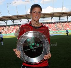 Frauen Fußball - Deutschland - Nordkorea 2:0 - Stefanie Mirlach gewinnt mit dem FC Bayern den Deutschland Cup - Ehrung