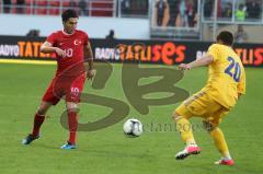 Testpiel zur EM 2012 - Ukraine - Türkei - links Sahin Nuri und rechts Rakitskyy