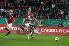 EM-Qualifikation - Fußball - Länderspiel - U21 - Deutschland - Norwegen - Alleingang Cedric Teuchert von Deutschland Andreas Hanche-Olsen von Norwegen undTobias Börkeeiet von Norwegen kommen nicht hin, Tor 1:0 Deutschland Jubel