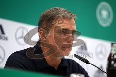 EM-Qualifikation - Fußball - Länderspiel - U21 - Deutschland - Norwegen - Pressekonferenz nach dem Spiel, 2:1 Sieg für Trainer Stefan Kuntz von Deutschland