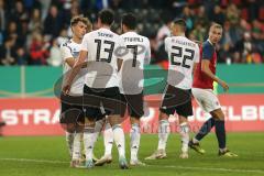EM-Qualifikation - Fußball - Länderspiel - U21 - Deutschland - Norwegen - Spiel ist aus 2:1 Sieg für GER, Jubel Gratulation Luca Waldschmidt von Deutschland Janni Serra von Deutschland Levin Öztunali von Deutschland Maximilian Eggestein von Deutschland