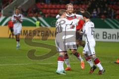 U21 - Länderspiel - Deutschland - Niederlande - rechts 19 Amin Younes trifft zum 1:0 für Deutschland Jubel Tor, links 20 Max Meyer mitte Philipp Hofmann 17