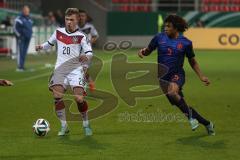 U21 - Länderspiel - Deutschland - Niederlande - links Max Meyer 20 und rechts Nathan Aké 5 (NL)