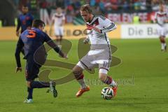 U21 - Länderspiel - Deutschland - Niederlande - links Peet Bijen 3 (NL) und rechts Philipp Hofmann 17