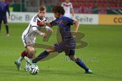 U21 - Länderspiel - Deutschland - Niederlande - Max Meyer und rechts 5 Nathan Aké (NL)