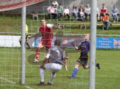 TSV Kösching - TSV Ampfing - Manuel Steininger köpft die Ecke drüber