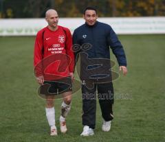 Türkisch SV Ingolstadt - SE Freising 2 -Trainer Andras Tölceres und Co-Trainer Erkan Socuoglu