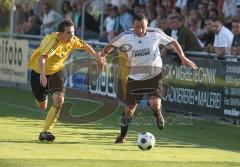 BOL - FC Gerolfing - SE Freising 3:3 - Karagoz Mudjat im Zweikampf nach vorne