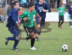 TSV Mailing - TSV Wolnzach - Christian Sperling im Zweikampf nach vorne