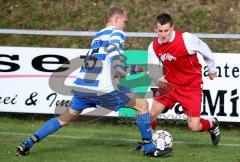 TSV Kösching - SC Olching - rechts Manuel Steininger bekommt bei dieser Aktion wegen Foul Gelb Rot und muss vom Platz