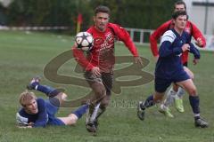 Türkisch SV Ingolstadt - FC Eitting - Abdullah Zorlu kämpft sich aufs Tor zu