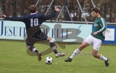 FC Gerolfing - ASV Dachau - Tobias Hofmeister auf dem Weg zum Tor