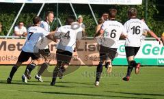 BOL - FC Gerolfing - SE Freising 3:3 - Florian Eck (2. von links) schiesst sein 2.Tor nach Einwechslung und gleicht aus.