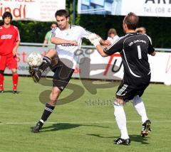 FC Gerolfing - VfR Garching -  Tobias Hofmeister scheitert am Keeper Daniel Wolf