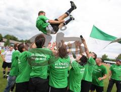 FC Gerolfing - BV Jetzendorf - Jubel - Michael Olah in der Luft