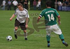 Landesliga - VfB Eichstätt - FC Gerolfing 3:1 - Berthold Schneider gegen Markus Jörg