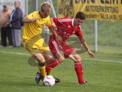 Kraiberg - VFB Friedrichshofen - Benjamin Anikir und links Andre Maier