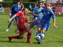 VfB Friedrichshofen - TSV Mailing - setzt sich durch links Nedim Srebic (VfB) und rechts Sebastian Knie und mitte hinten Marco Bertic