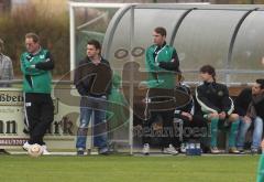 FC Gerolfing - TSG Thannhausen - Spielertrainer Manfred Kroll sieht verletzt zu